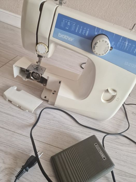 Швейная машина Brother