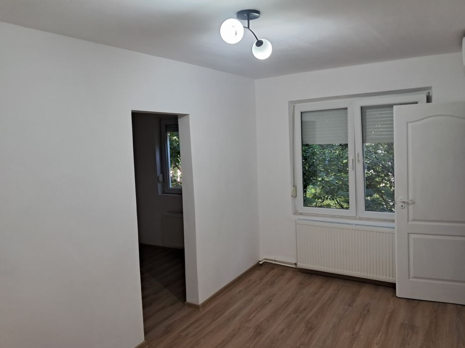Apartament cu 3 camere