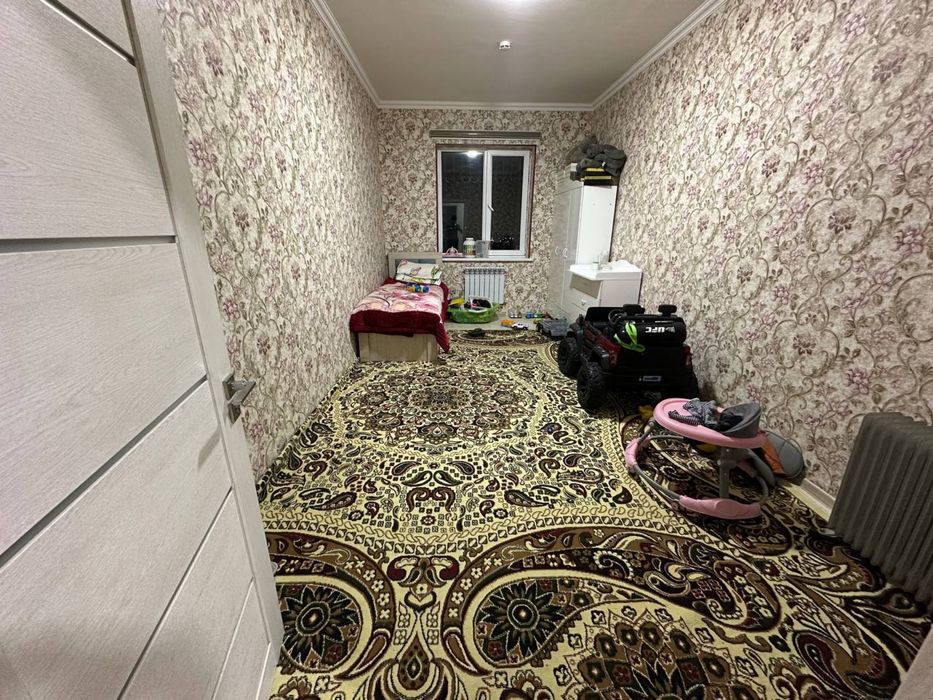 Srochno sotiladi Yashnabod tumani Olmos maxallasi 4/11/16 110 kvadrat