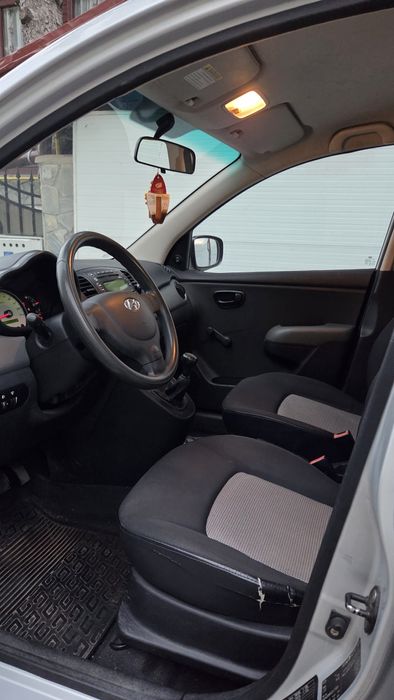 Hyundai i10 an 2008, 1.2 benzina 4 pistoane, 120000reali, consum mic