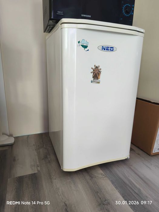 Хладилник с камера NEO