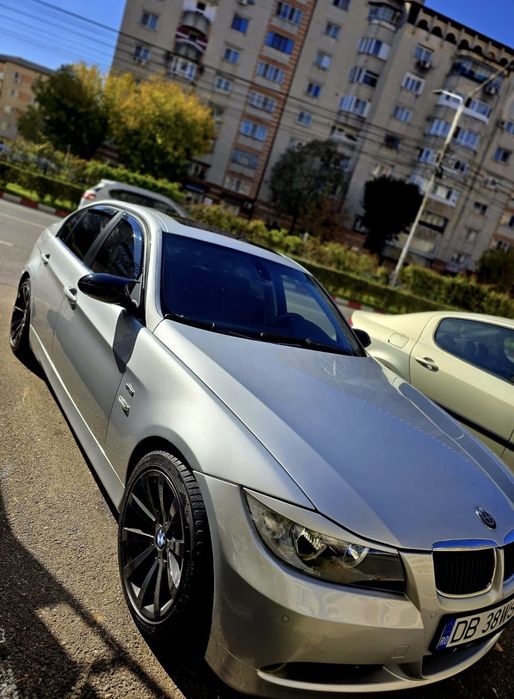 BMW e90 320i automat