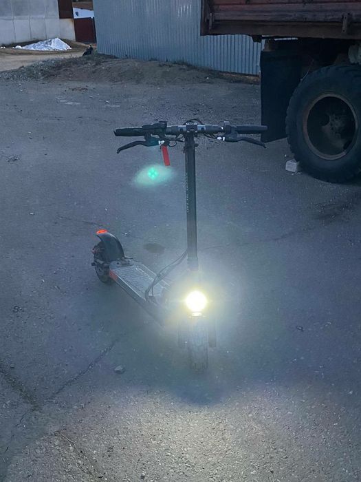 Продам kugo m4 pro