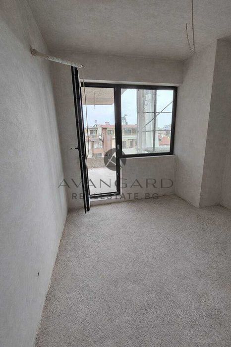 Продава се Тристаен апартамент в Пловдив, Център - 107 кв.м за 2100 €/кв.м - Снимка #2