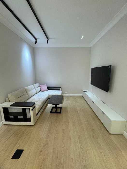 Сдается квартира с ремонтом в стиле Минимализм+с терасссой