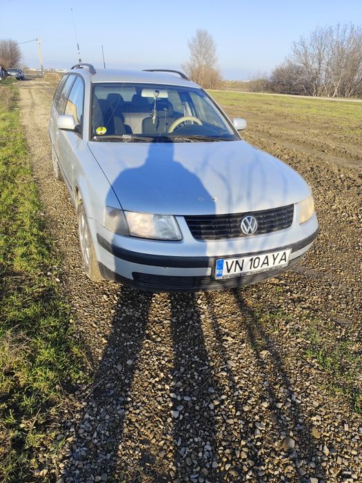 Vând Volkswagen passat