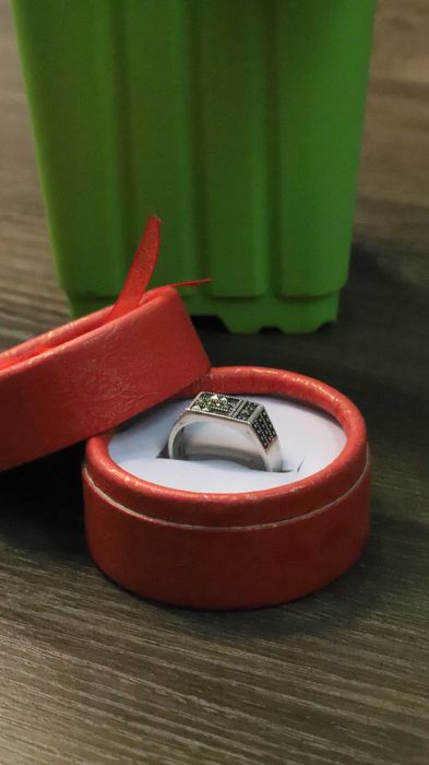 Uzuk qutilar rangi 4 xil