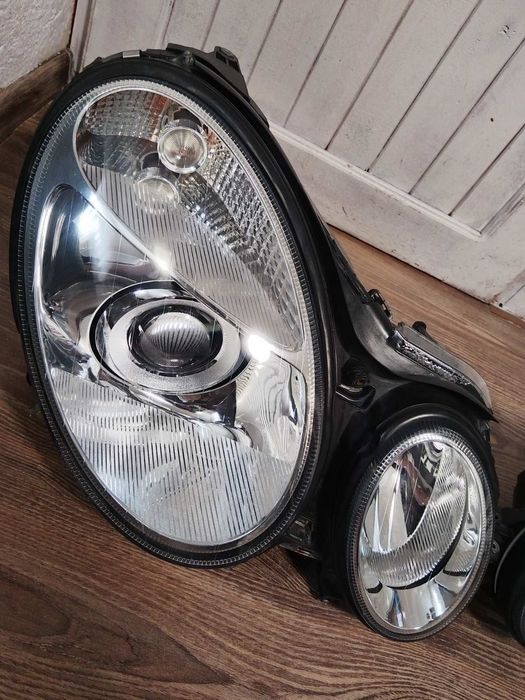 Фарове за Мерцедес W211 би-ксенон завиващи (адаптивни)
