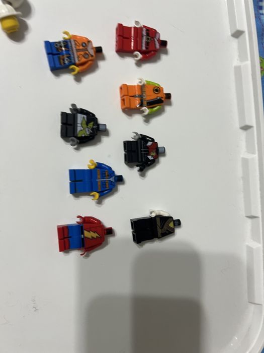 Продам Лего мини фигурки