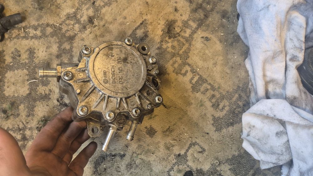 Тандем Помпа BOSCH за VW, АудиСеат,Шкода 2.0ТДИ 140кс BKD 2004- 2009г