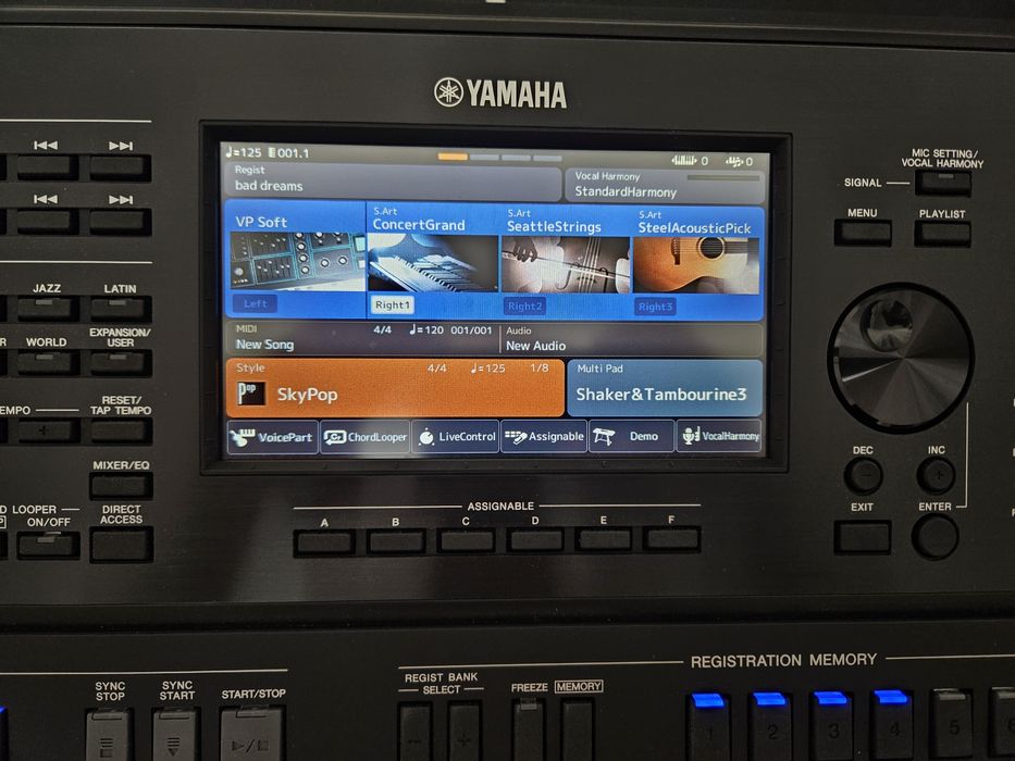 Продам Yamaha PSR SX900