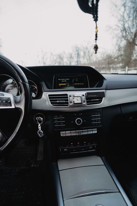 Mercedes-Benz E-Class E200 Diesel
