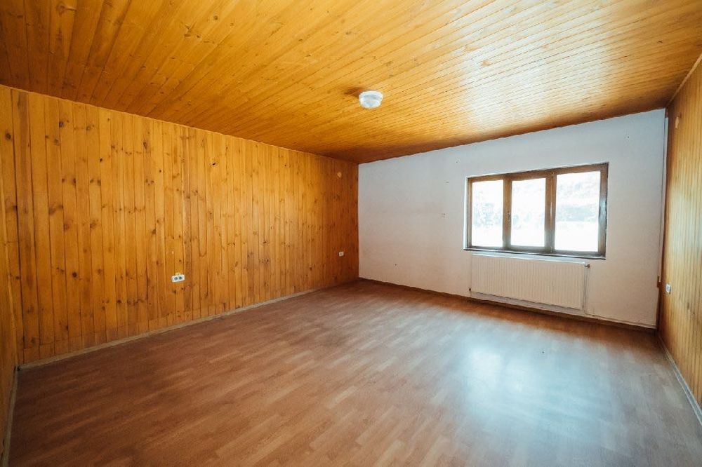 Vând Proprietate privata