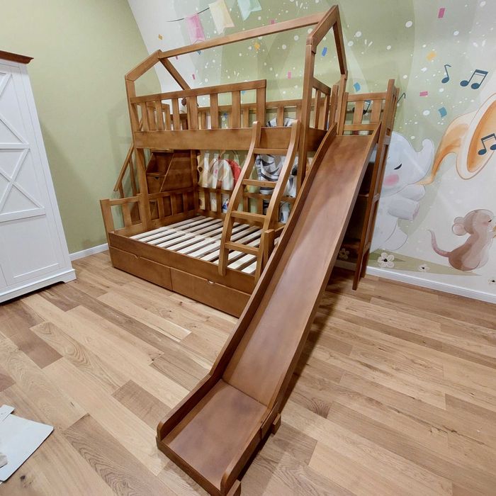 TRANSPORT GRATUIT.Pat etajat-supraetajat.Cod 3505B.