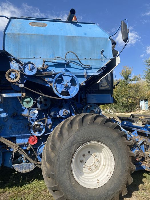 Комбайн Енисей 1200 год 2011