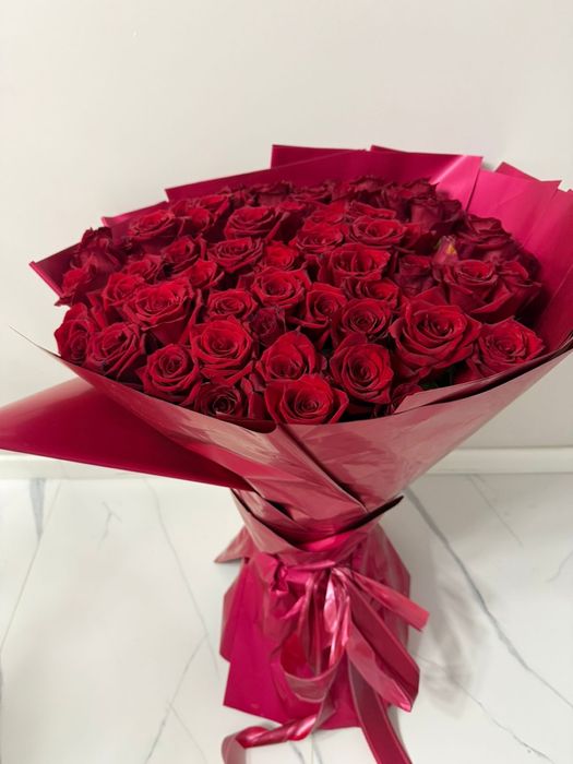 101 роза, красные, свежие