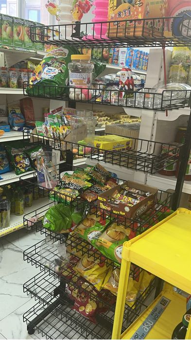 Стеллаж- ветрина