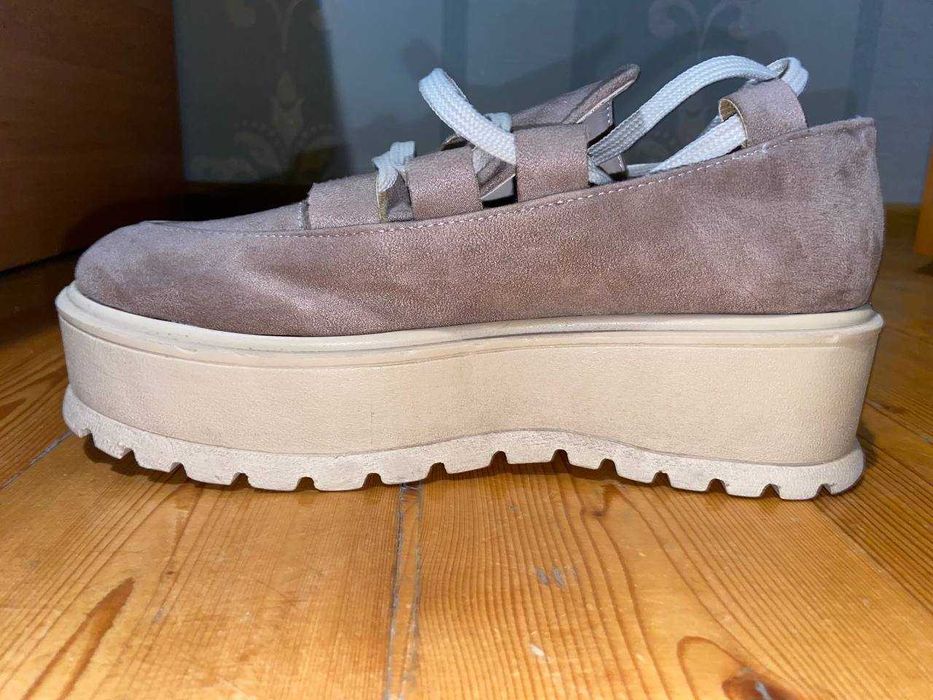 Туфли женские 39 размера