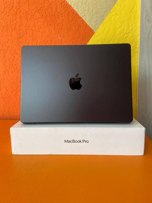 Продается Macbook pro m4