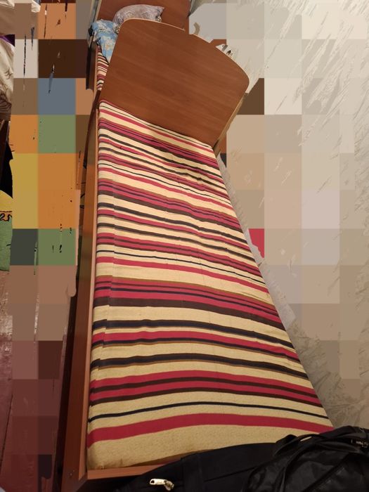 Срочно продам две кровати