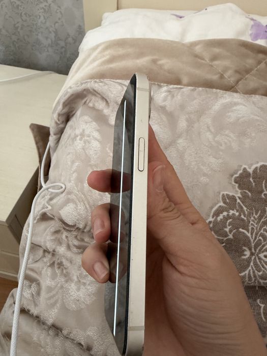 Iphone 14 256мб, белый