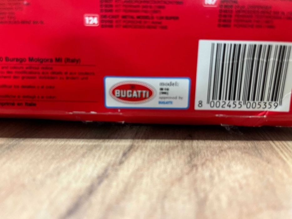 Метална колекционерска количкa BBURAGO BUGATTI EB 110  мащаб 1:24