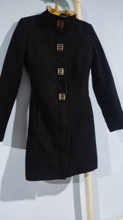 Palto sotiladi 46-48 razmerlaga togri keladi