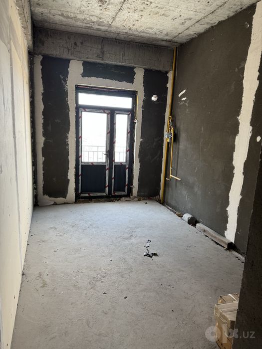 2 xonali yangi qurilgan kvartira sotiladi, 65 m²