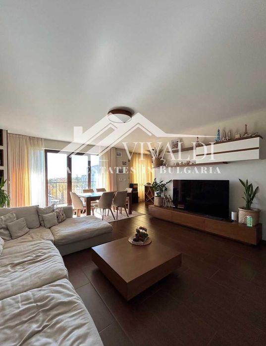 Продава се Тристаен апартамент в Варна, Център - 95 кв.м за 1557 €/кв.м - Снимка #3