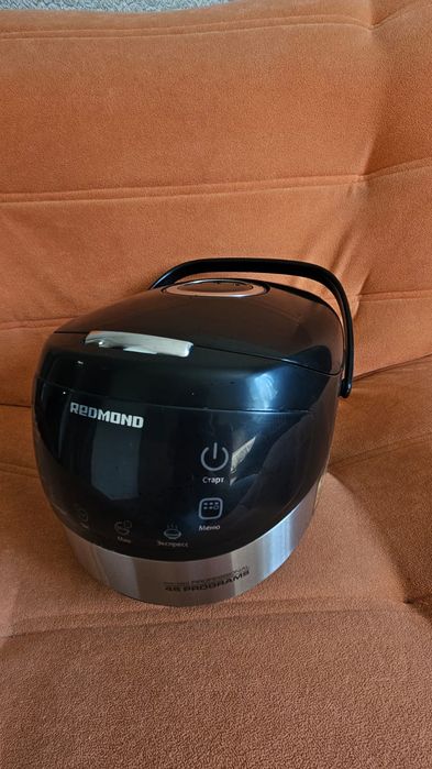 Мультиварка REDMOND