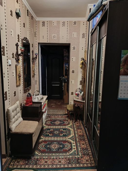 Продаётся квартира Чиланзар 16 квартал 2/8/9 общий коридор