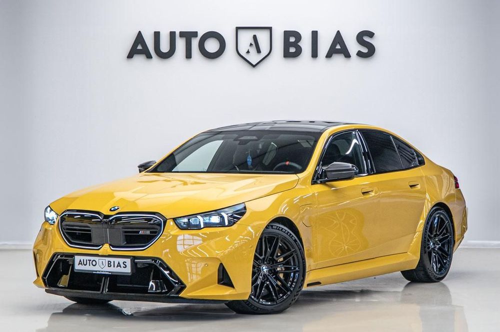 BMW M5 Carbon/Alcantara/Cermice/Icon Glow/Perdelute/Leasing-Rate FARA AVANS