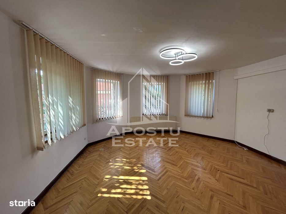 Spatiu pentru birouri, 200 mp, 5 camere decomandate, Sagului Timisoara