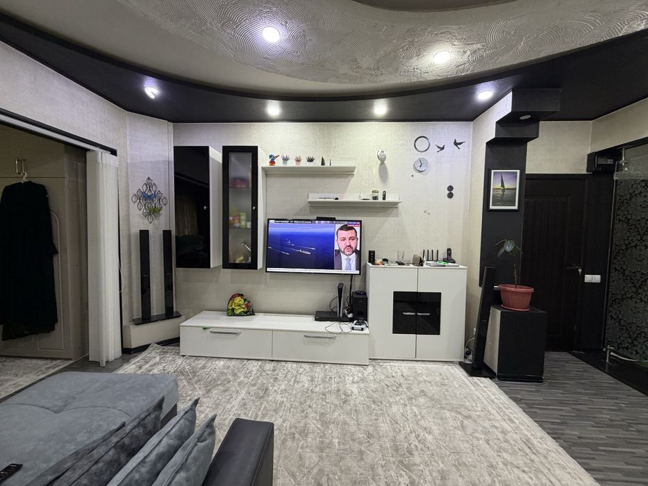 Паркенский 3/3/9 (улучшенная планировка ) 2балкона своя  саоя