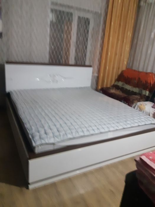 Продам  2х спальная кровать