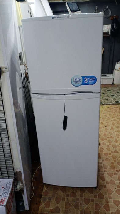 Холодильник рабочий, состояние идеальное, продам