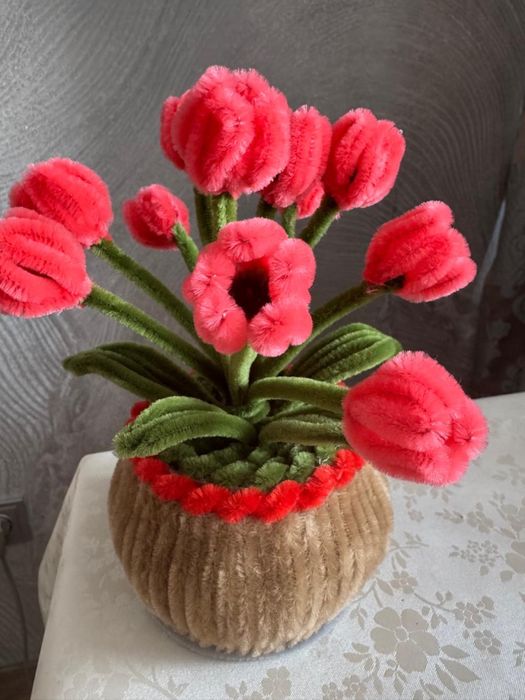 Букеты и цветы из пушистой проволоки