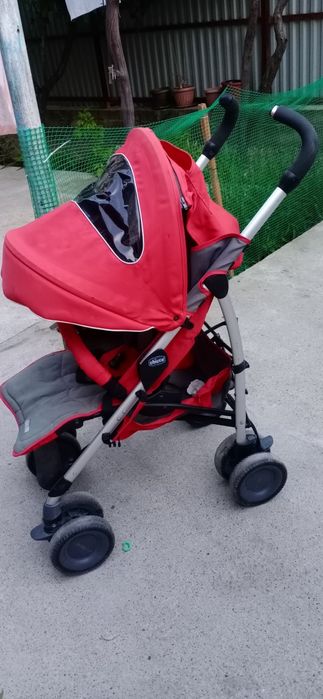 Коляска  chicco.