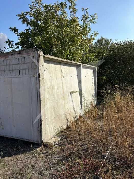 Гараж в квартал Тракия!