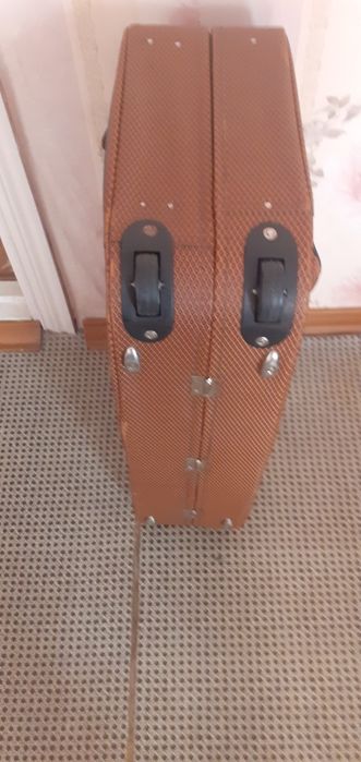 Чемодан 40/66 в хорошем состоянии