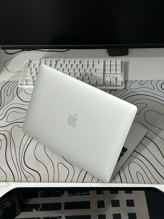 MacBook Air 2020 срочно