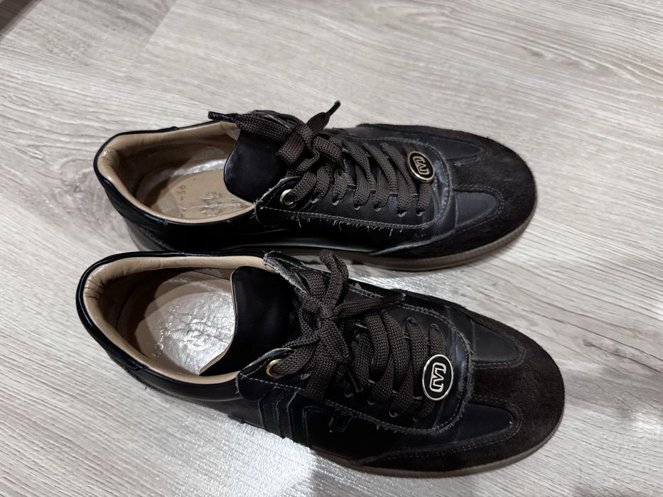 Продается женская обувь