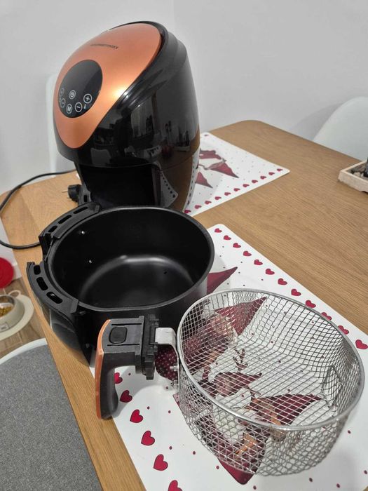 Air-fryer GourmetMaxx, afisaj digital, 7 programe presetate