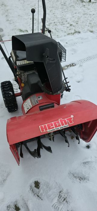 Freza zapada HECHT motor 6,5 cp benzina