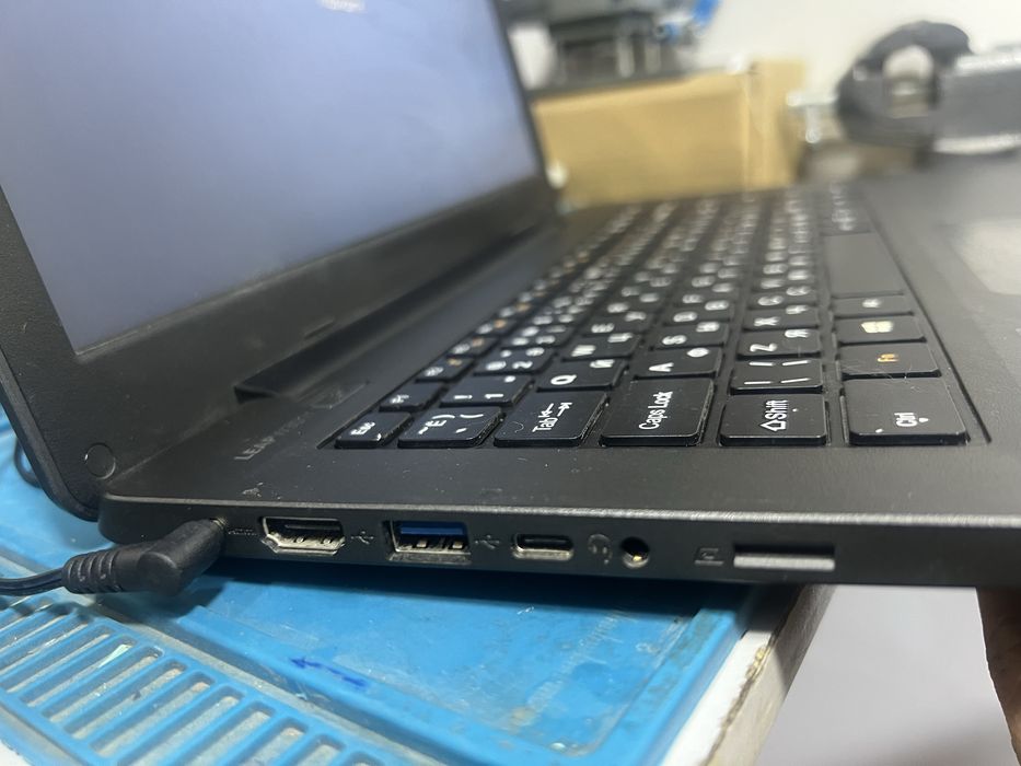 ноутбук продам .