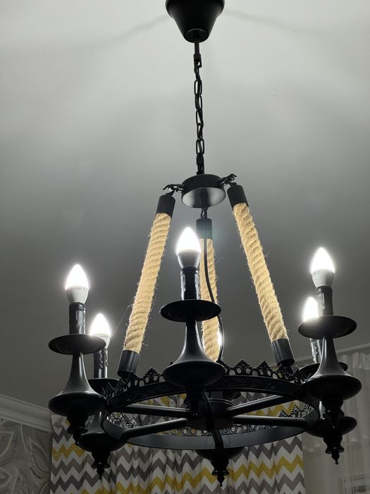 Люстра на 6 лампочек