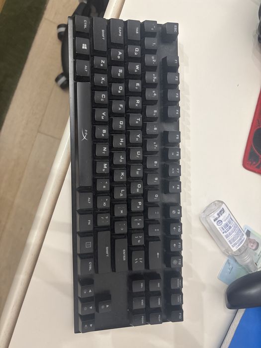 Продам клавиатуру HyperX