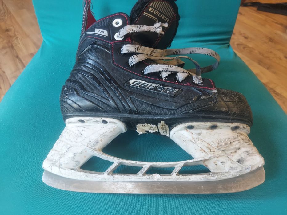 Хоккейные коньки Bauer