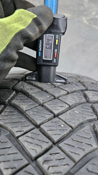 2бр гуми 205 60 16 дот 20 пирели