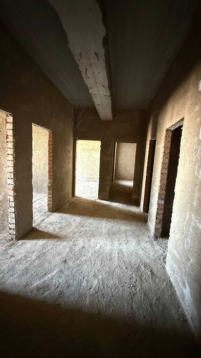 3х комнатная квартира 91кв/м в состоянии коробки, Поворот